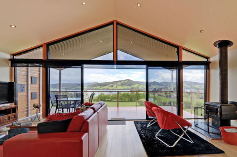Moon River - Accommodation Sunshine Coast 0