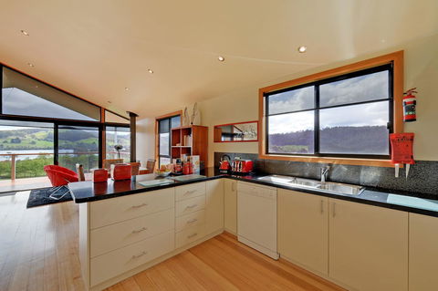 Moon River - Accommodation Sunshine Coast 5