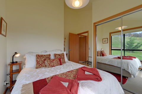 Moon River - Accommodation Sunshine Coast 7
