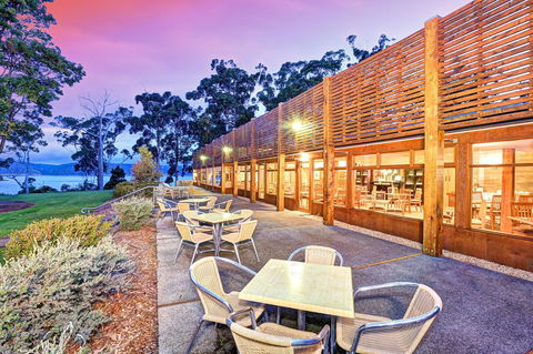Stewarts Bay Lodge - Accommodation Sunshine Coast 11