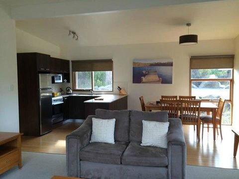 Stewarts Bay Lodge - Accommodation Sunshine Coast 35