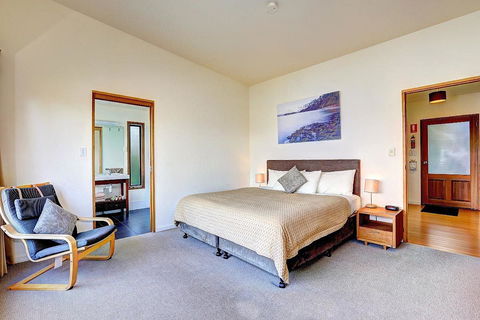 Stewarts Bay Lodge - Accommodation Sunshine Coast 36