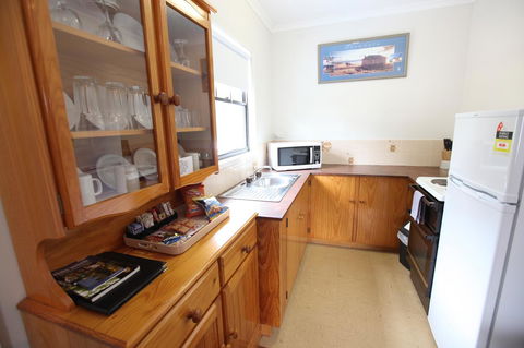 The Fox And Hounds Historic Hotel - Accommodation Sunshine Coast 4