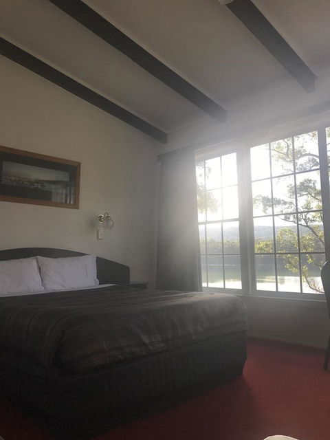 The Fox And Hounds Historic Hotel - Accommodation Sunshine Coast 15