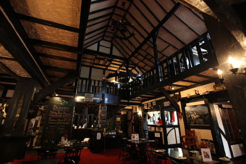 The Fox And Hounds Historic Hotel - Accommodation Sunshine Coast 36