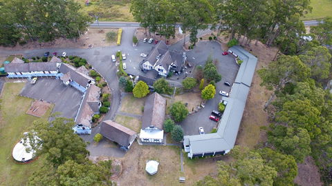 The Fox And Hounds Historic Hotel - Accommodation Sunshine Coast 2