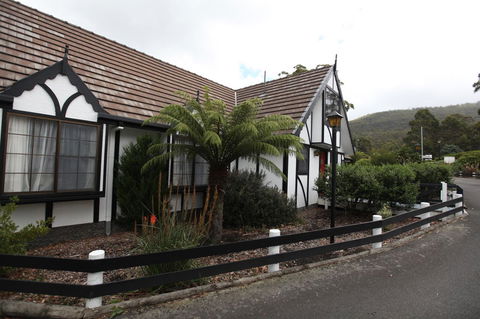 The Fox And Hounds Historic Hotel - Accommodation Sunshine Coast 29
