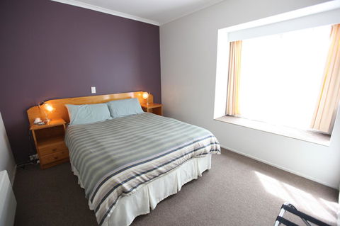 The Fox And Hounds Historic Hotel - Accommodation Sunshine Coast 12