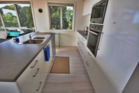 55 On Henry Street - Accommodation Sunshine Coast 5