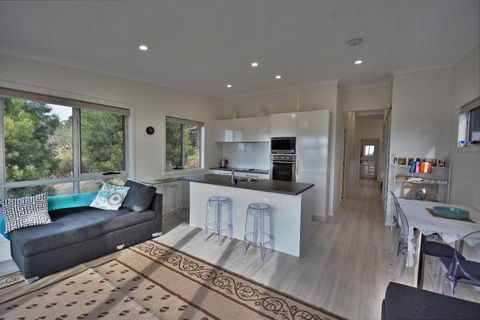 55 On Henry Street - Accommodation Sunshine Coast 4