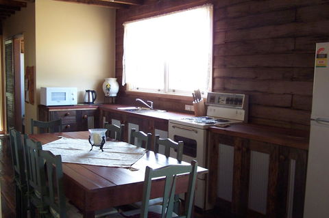 Drumreagh Cabins - Accommodation Sunshine Coast 19