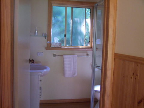 Drumreagh Cabins - Accommodation Sunshine Coast 38