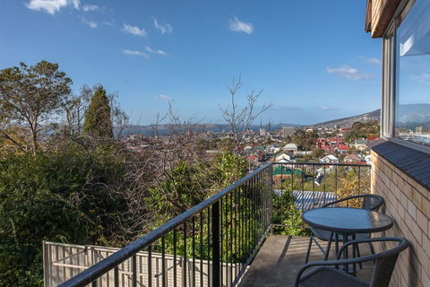 City Lights - Accommodation Sunshine Coast 10
