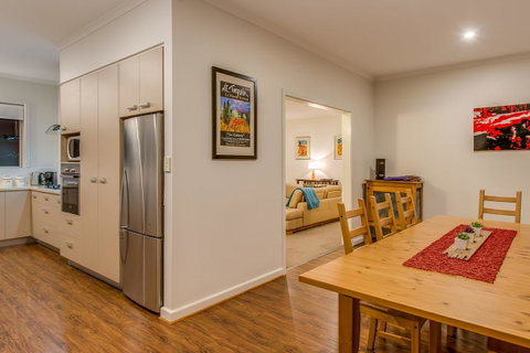 City Lights - Accommodation Sunshine Coast 2