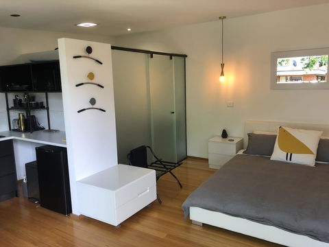 Studio SixA ... A Haven In The Heart Of Hobart - Accommodation Sunshine Coast 1