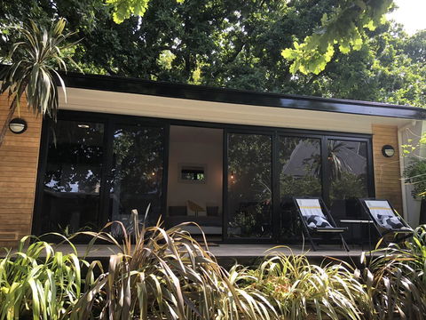 Studio SixA ... A Haven In The Heart Of Hobart - Accommodation Sunshine Coast 23