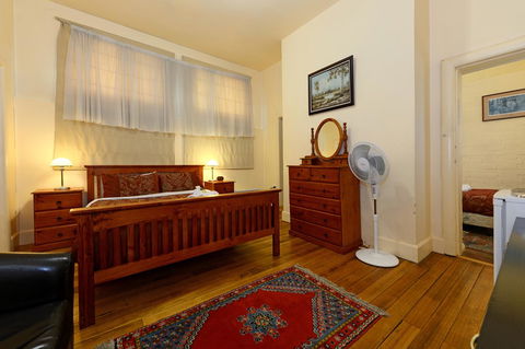 Edinburgh Gallery Bed & Breakfast - Accommodation Sunshine Coast 14