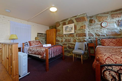 Edinburgh Gallery Bed & Breakfast - Accommodation Sunshine Coast 10