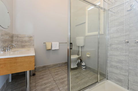 Edinburgh Gallery Bed & Breakfast - Accommodation Sunshine Coast 12