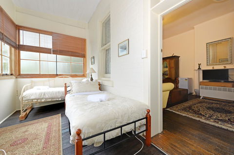Edinburgh Gallery Bed & Breakfast - Accommodation Sunshine Coast 39