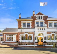 Cygnet Old Bank - Accommodation Sunshine Coast
