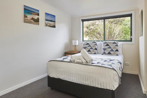 DOLPHIN LOOKOUT COTTAGE - Amazing Views Of The Bay Of Fires - Accommodation Sunshine Coast 15