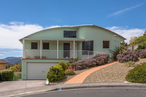 Isle Of Views - Accommodation Sunshine Coast 26