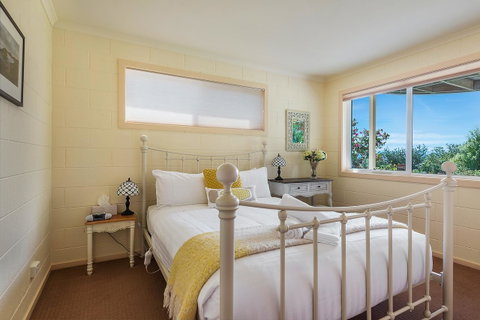 Isle Of Views - Accommodation Sunshine Coast 11