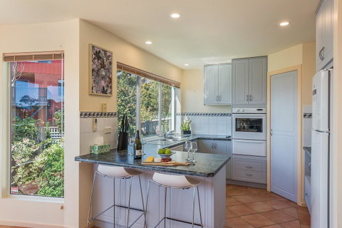 Isle Of Views - Accommodation Sunshine Coast 6