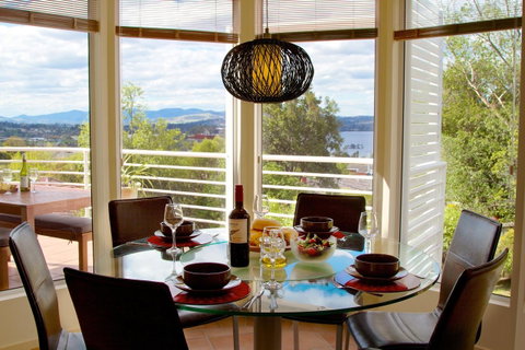 Isle Of Views - Accommodation Sunshine Coast 21