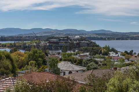 Isle Of Views - Accommodation Sunshine Coast 7