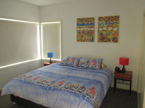 Bellerive Marina View Apartments No 28 - Accommodation Sunshine Coast 12