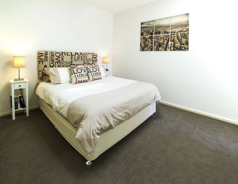 Bellerive Marina View Apartments No 28 - Accommodation Sunshine Coast 14
