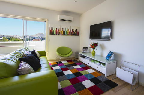 Bellerive Marina View Apartments No 28 - Accommodation Sunshine Coast 0