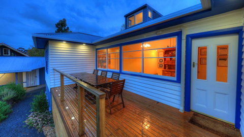 Ashdowns Of Dover - Accommodation Sunshine Coast 24