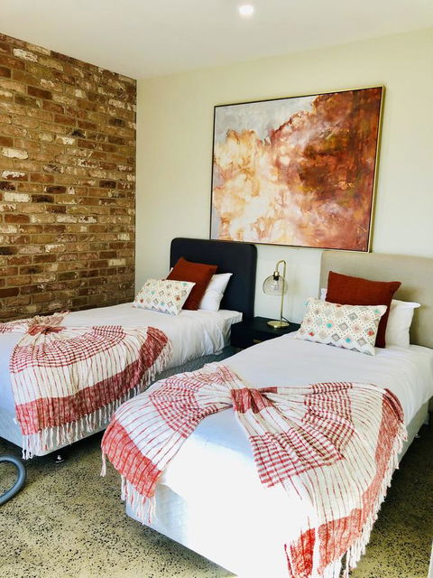 EMBRACING EVANDALE - Hosted By L'Abode Accommodation - Accommodation Sunshine Coast 4