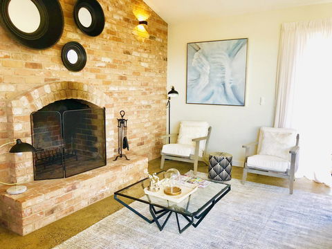 EMBRACING EVANDALE - Hosted By L'Abode Accommodation - Accommodation Sunshine Coast 8