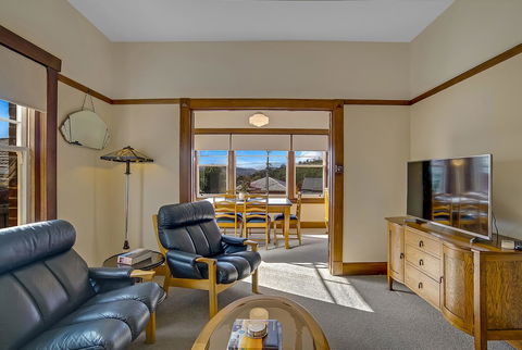 Gorgeous Hobart Accommodation - Park On Park - New Town - Accommodation Sunshine Coast 10