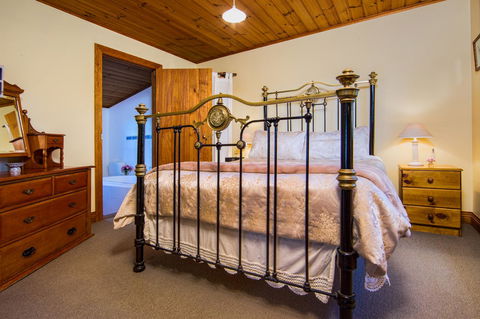 Wagners Cottages - Accommodation Sunshine Coast 17