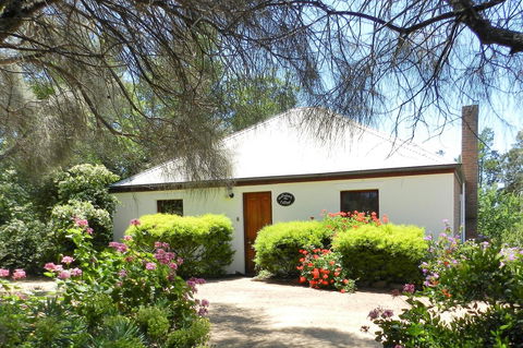 Wagners Cottages - Accommodation Sunshine Coast 4