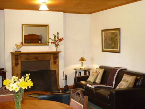 Wagners Cottages - Accommodation Sunshine Coast 7