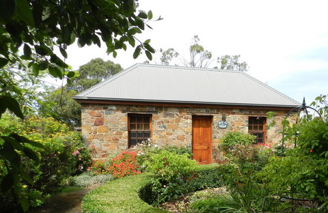 Wagners Cottages - Accommodation Sunshine Coast 2