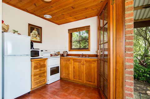 Wagners Cottages - Accommodation Sunshine Coast 33