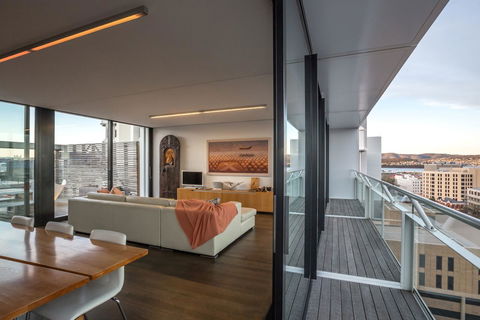 Avalon City Retreat - Accommodation Sunshine Coast 4