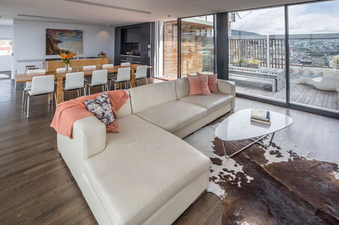 Avalon City Retreat - Accommodation Sunshine Coast 2