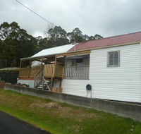 Riders Hut - Derby - Accommodation Sunshine Coast