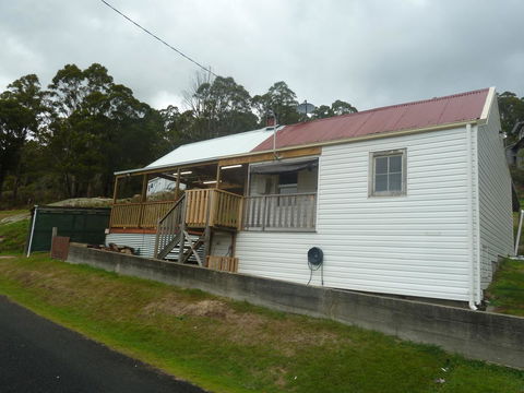 Riders Hut - Derby - Accommodation Sunshine Coast 0