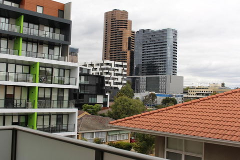 Poplar Box Hill Apartment - Accommodation Sunshine Coast 1