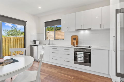 Rosewater Townhouses Dromana - Accommodation Sunshine Coast 8