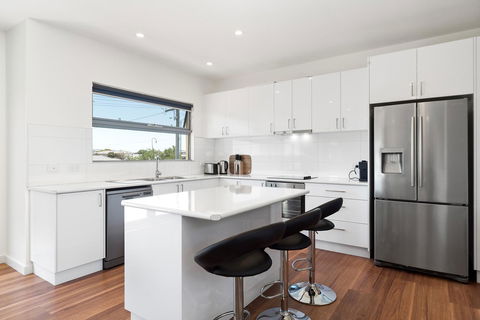 Rosewater Townhouses Dromana - Accommodation Sunshine Coast 23